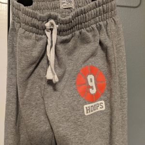 Children's place boy's M (7/8) gray jogging pants